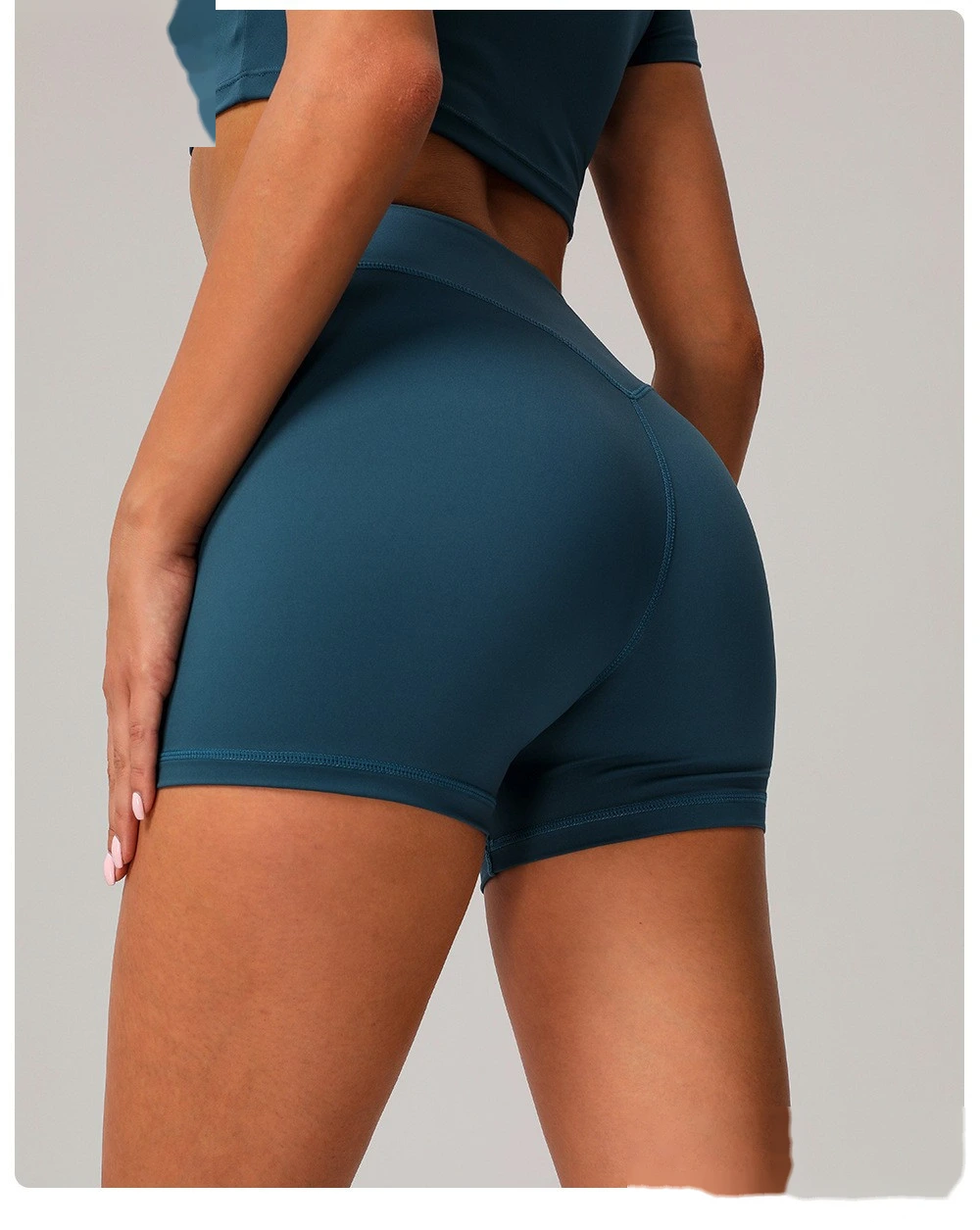 Custom nude yoga shorts hip running fitness pants tight high waist outdoor sports shorts female detail