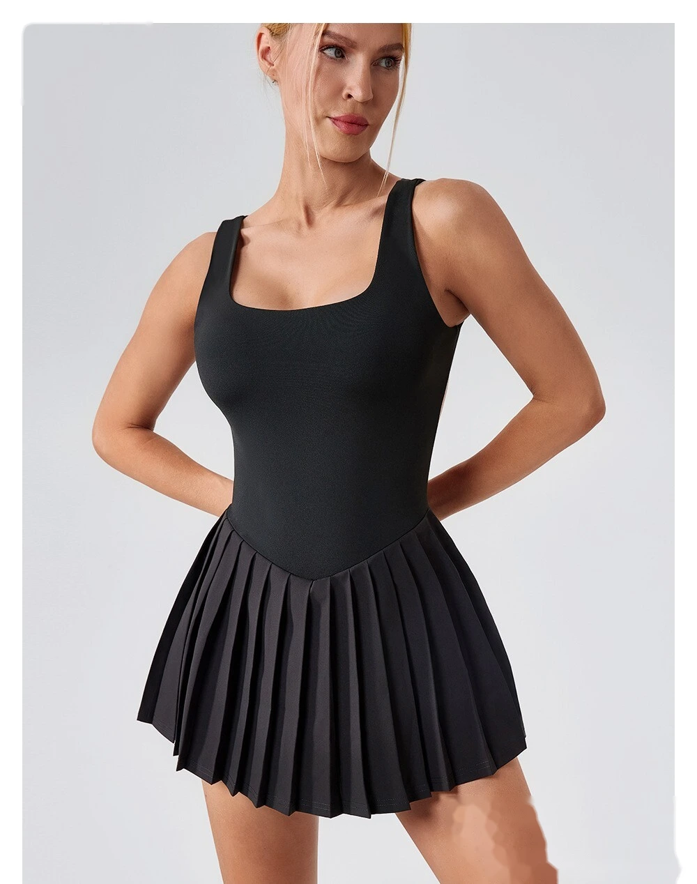 Fake two-piece tennis skirt bottoming anti-exposure fitness pocket pleated skirt sports dress detail