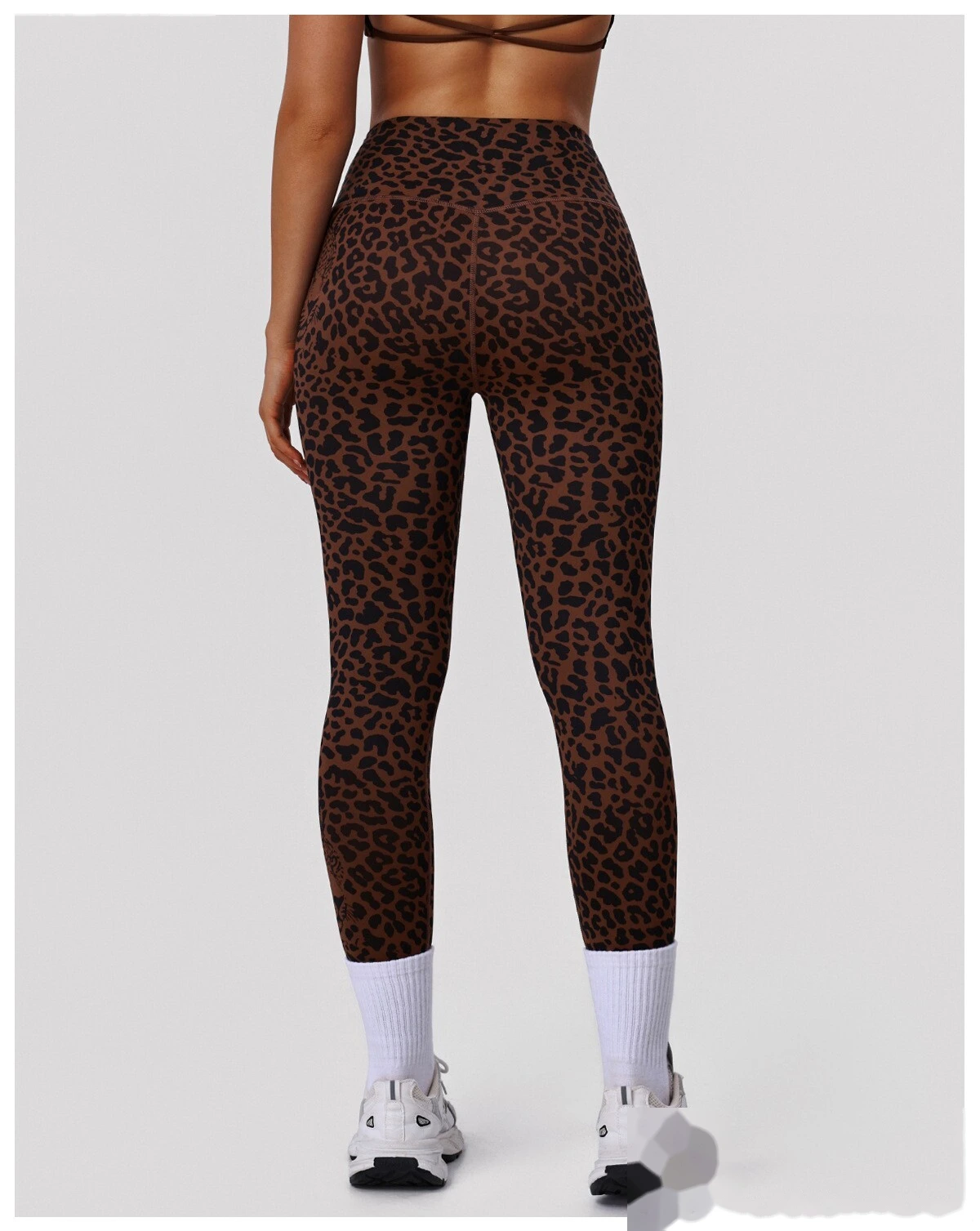 Bulk Custom Leopard Activewear Set - High-Waisted Tummy Control Yoga Pants & Workout Top detail