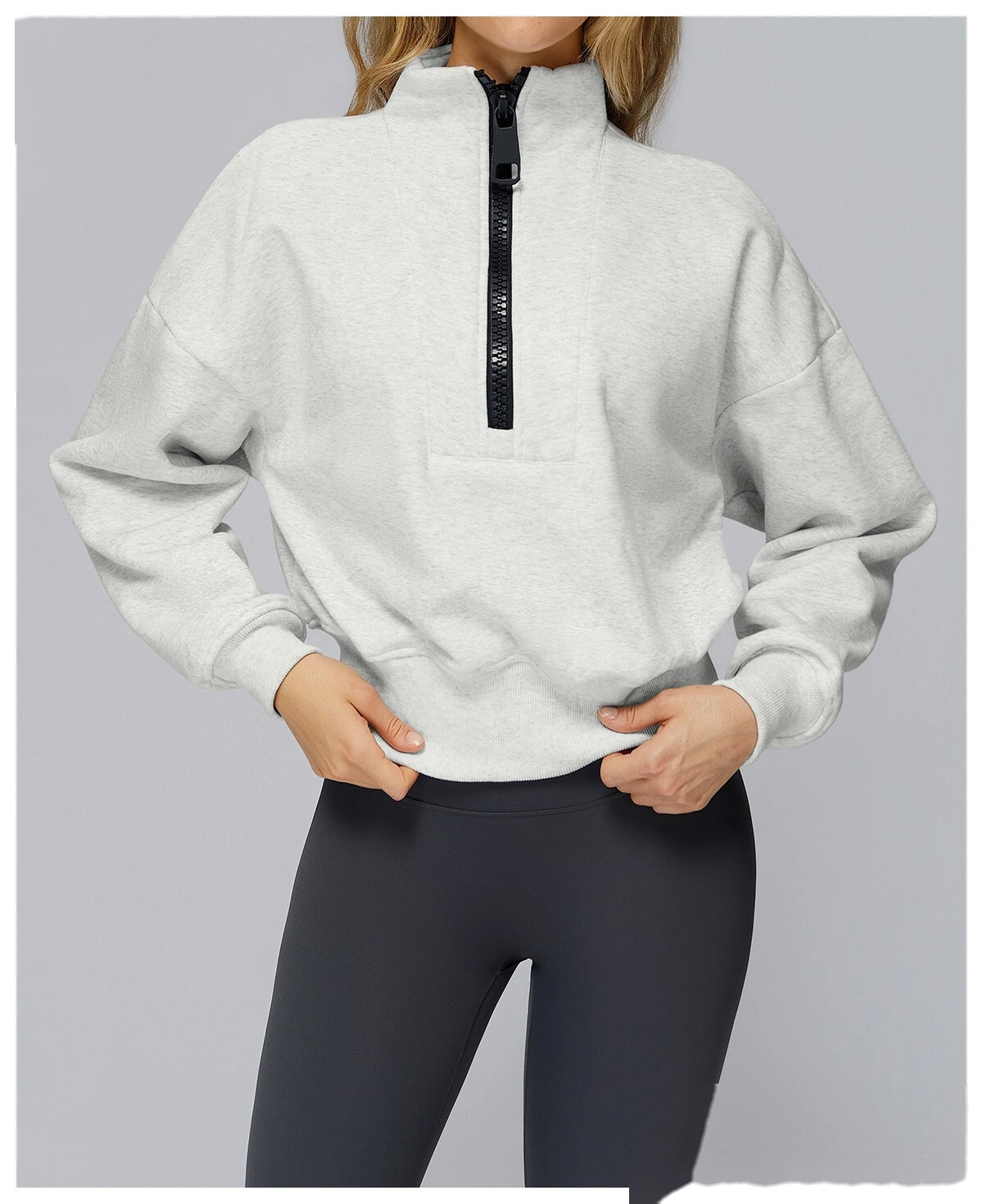 Customized autumn and winter stand collar loose sweater warm and casual outdoor sports sweater top detail