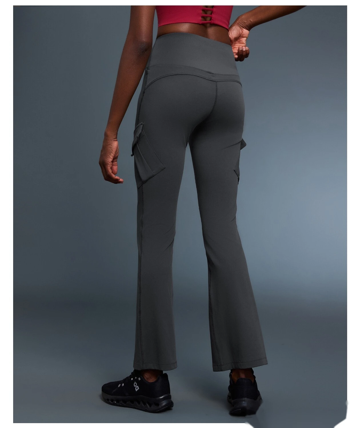 Customized tight-fitting elastic hip lifting tooling pocket bell pants high waist abdomen yoga pants detail