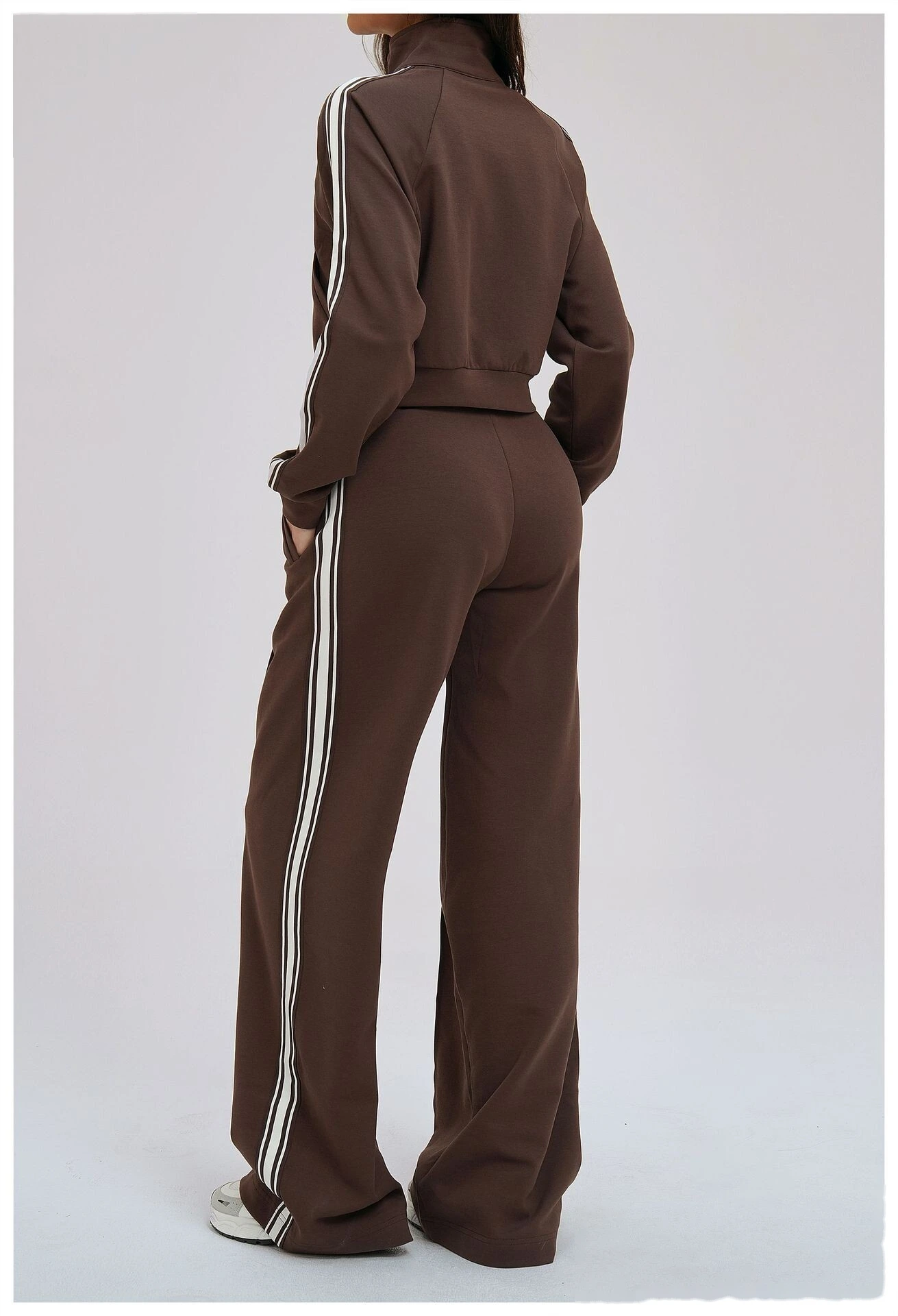 Bulk Custom Vertical Stripe Sports Pants - Loose Fit Comfortable Outdoor Running Casual Sweatpants detail