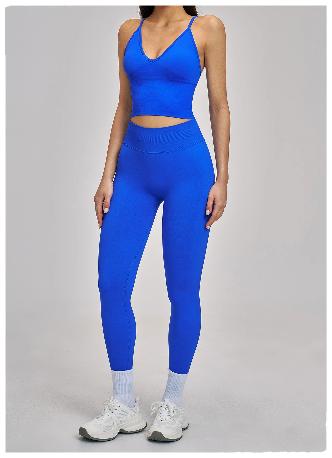 Custom Women’s Seamless 2 Piece Yoga Set Racerback Beauty Back Crop Top High Stretch Running Activewear detail