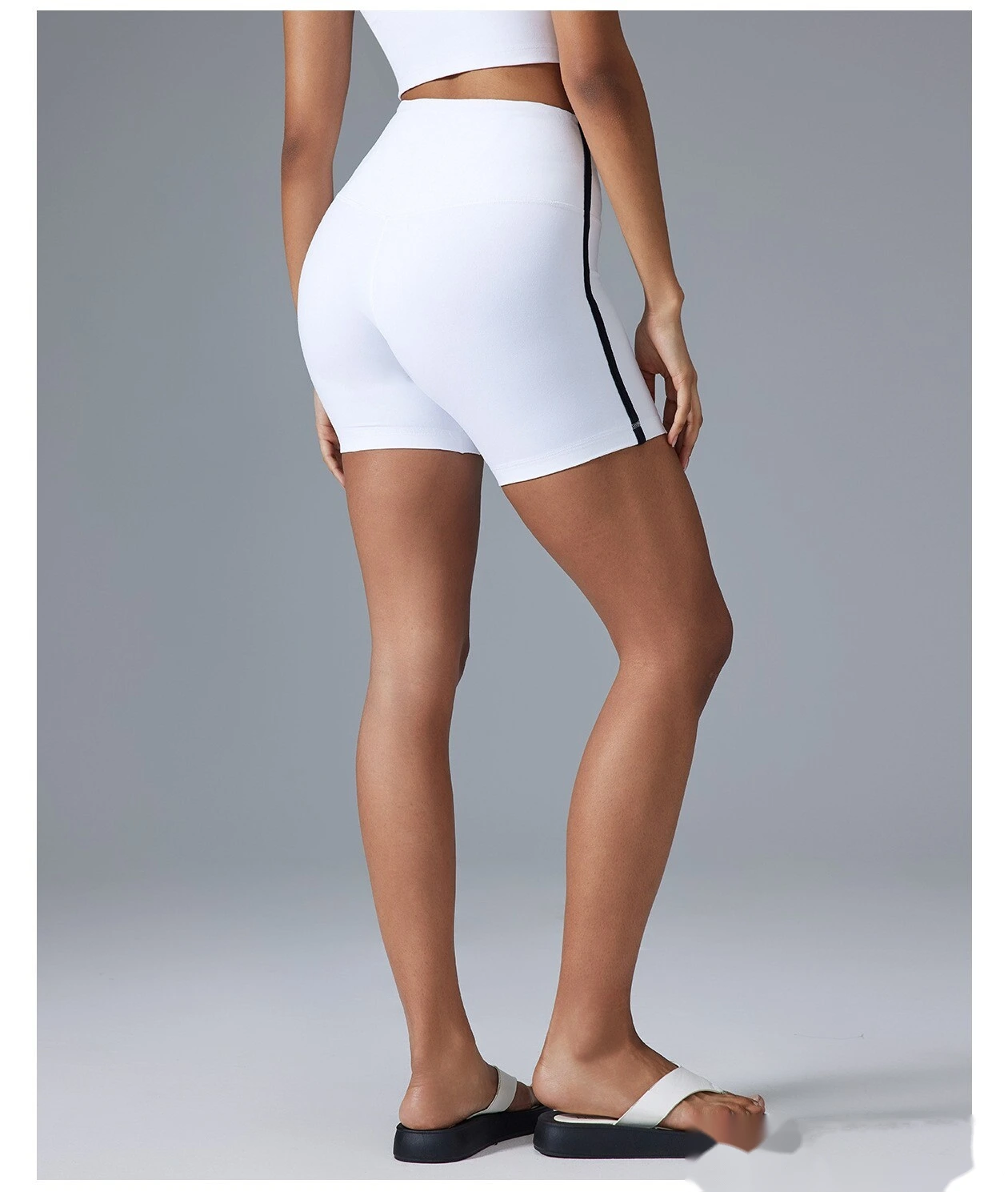 Customized fitness cycling shorts yoga pants tight elastic three-point sports shorts female summer detail