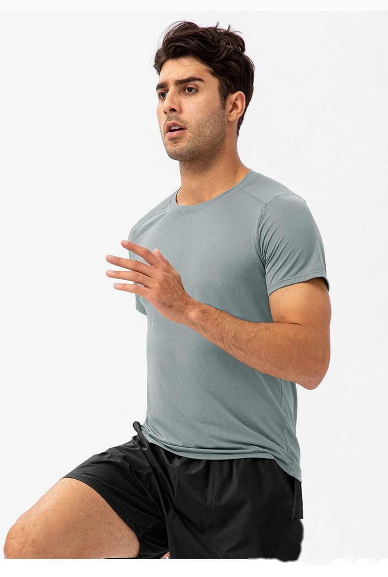 Customized men's loose running quick-drying clothes sweat-absorbent and breathable fitness short-sleeved T-shirt detail