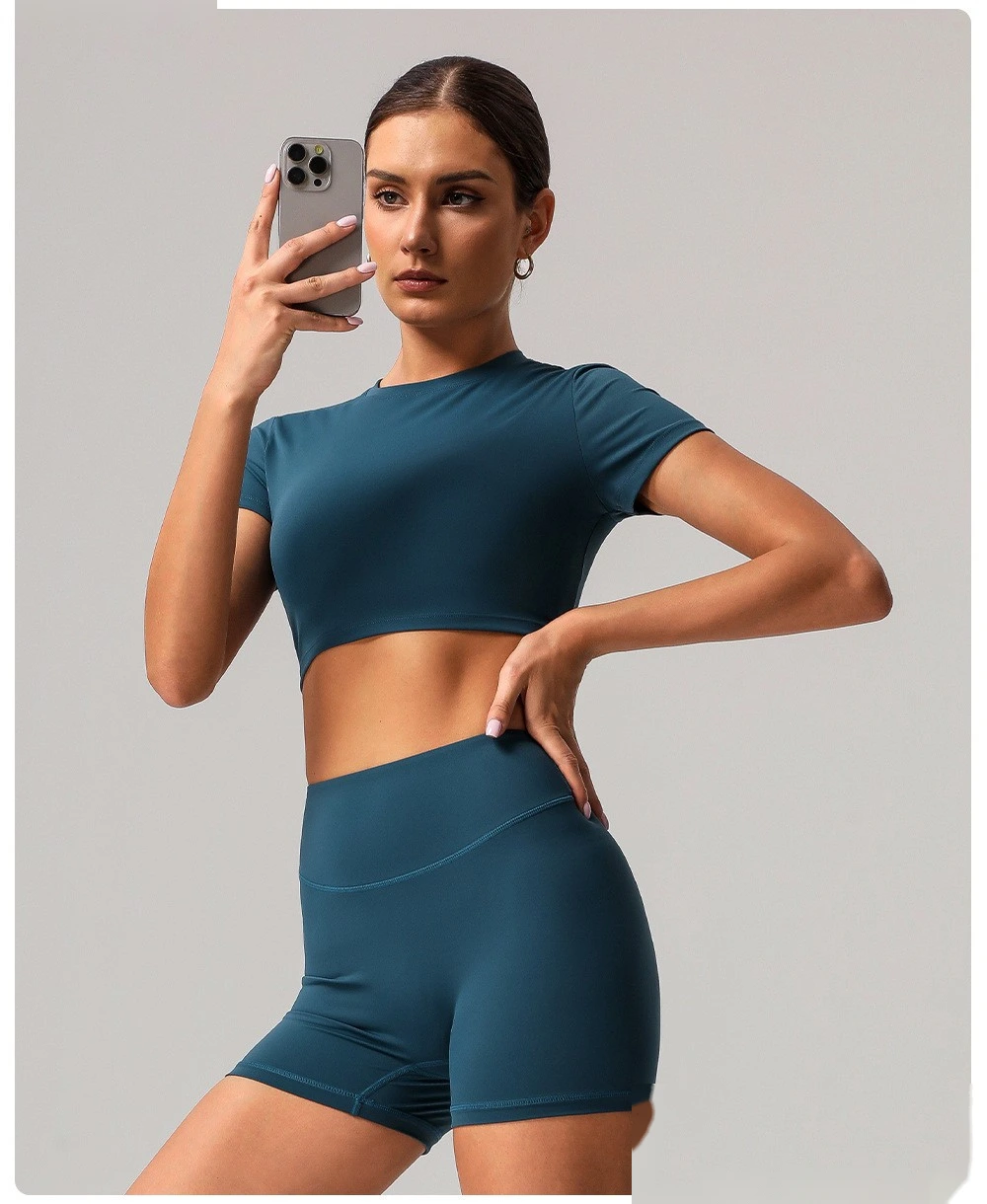 Customized tight-fitting yoga short-sleeved women's sports short-sleeved fitness clothes short-sleeved tops detail