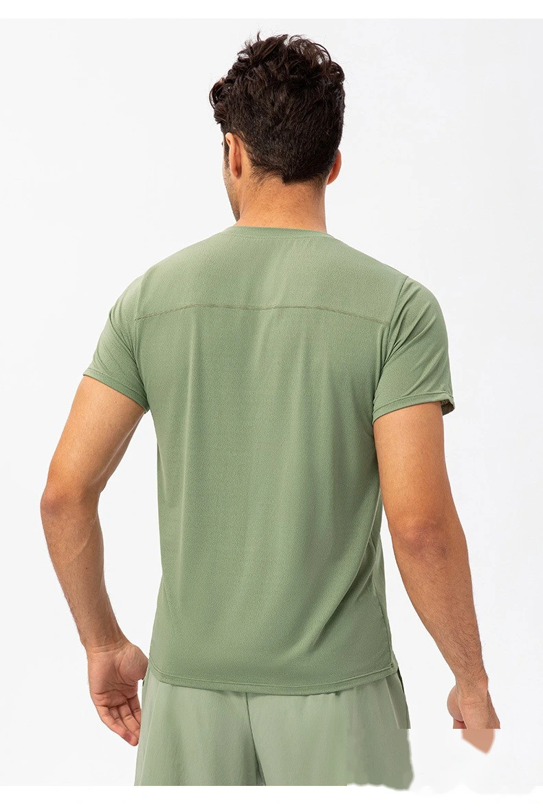 Customized men's loose running quick-drying clothes sweat-absorbent and breathable fitness short-sleeved T-shirt detail