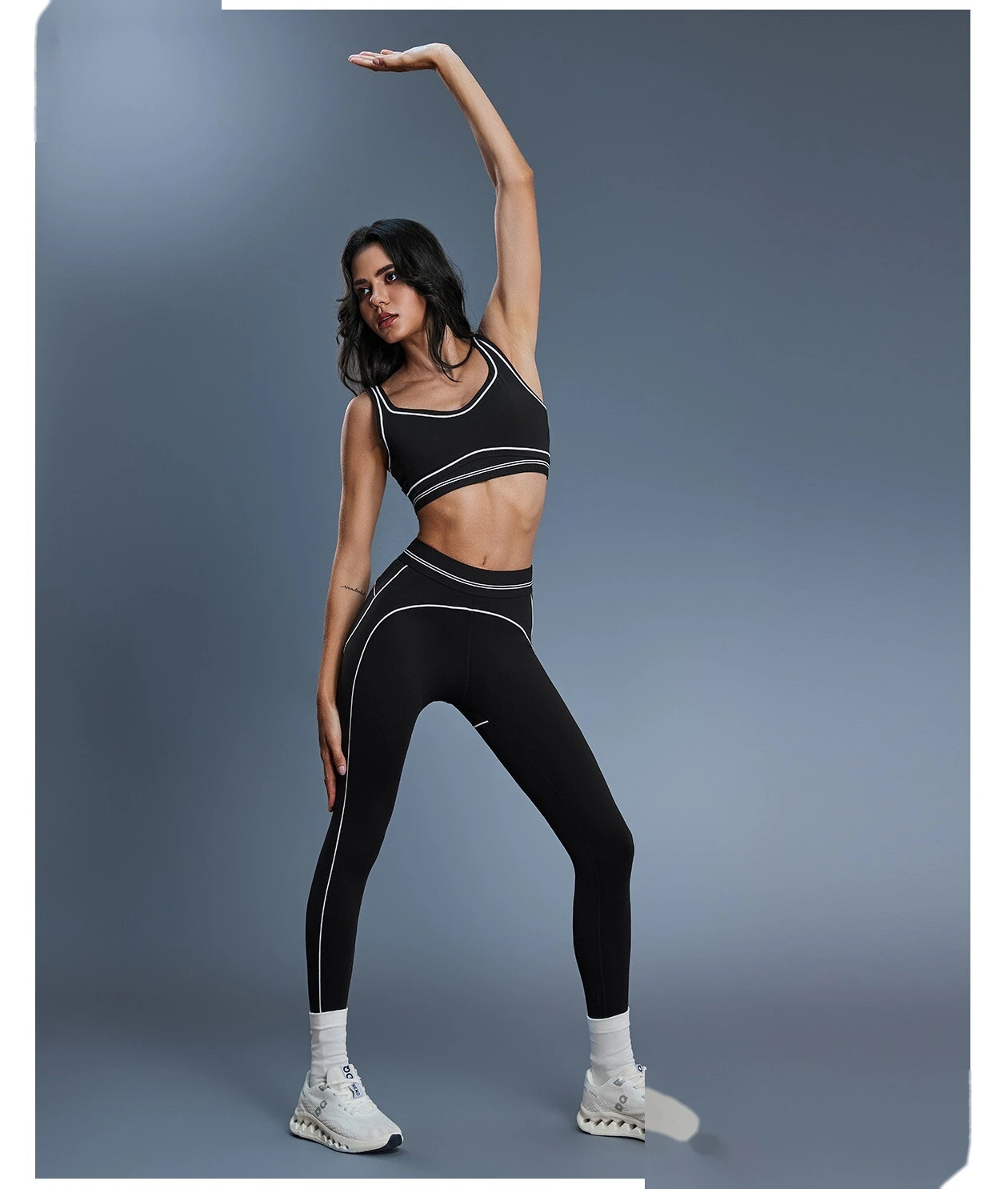 Stylish Color-Block High-Stretch Yoga Capris - Tummy-Control Butt-Lifting Tights for Running & Fitness detail