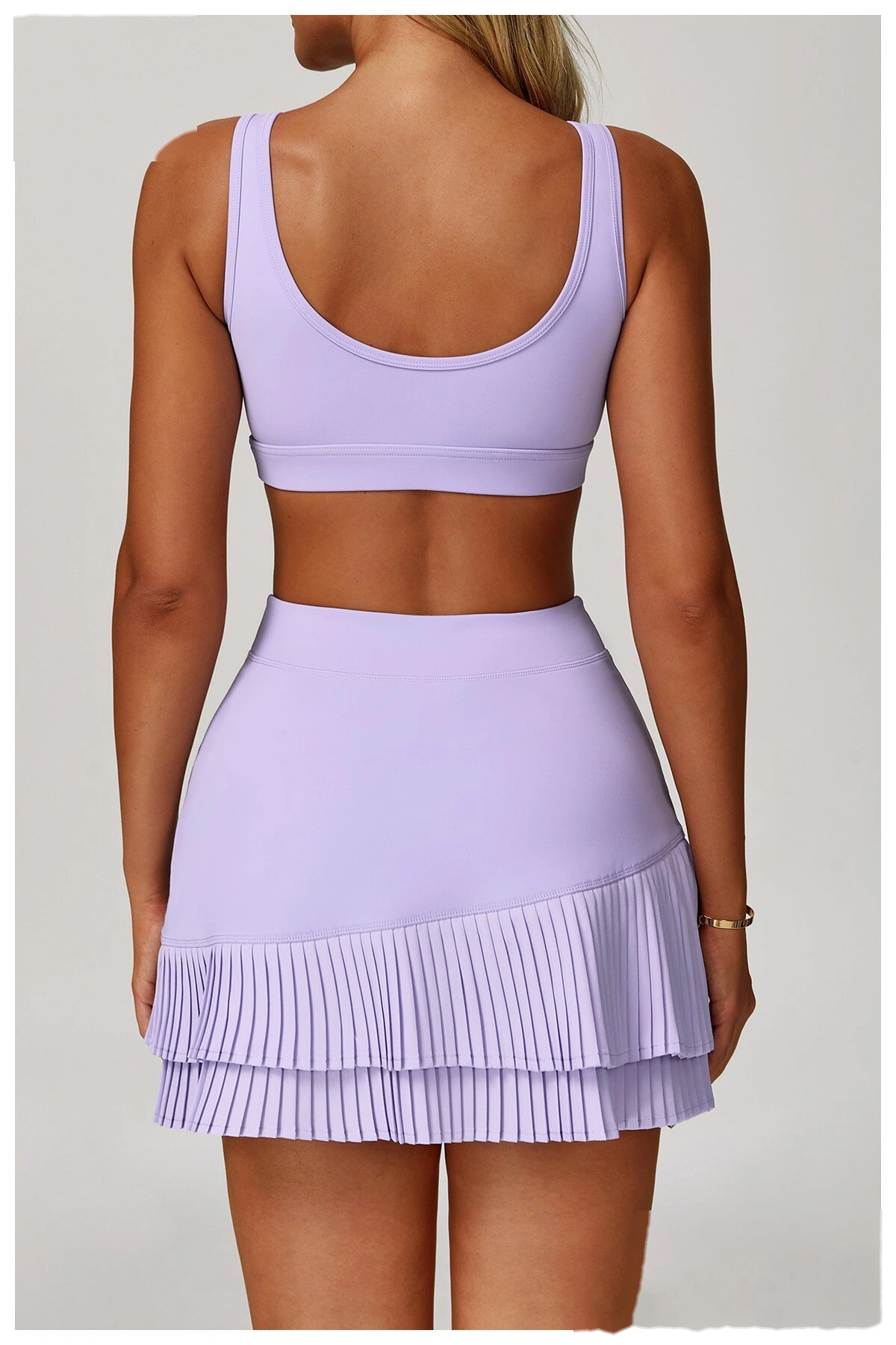 Customized sports skirt with high waist and pleated leggings pocket skirt to prevent exposure detail