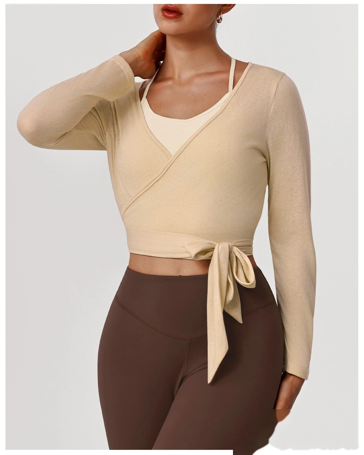 Custom Spring-Summer Yoga Two-Piece Set - Slim Long Sleeve Cover Up & Padded Camisole for Dance Training detail
