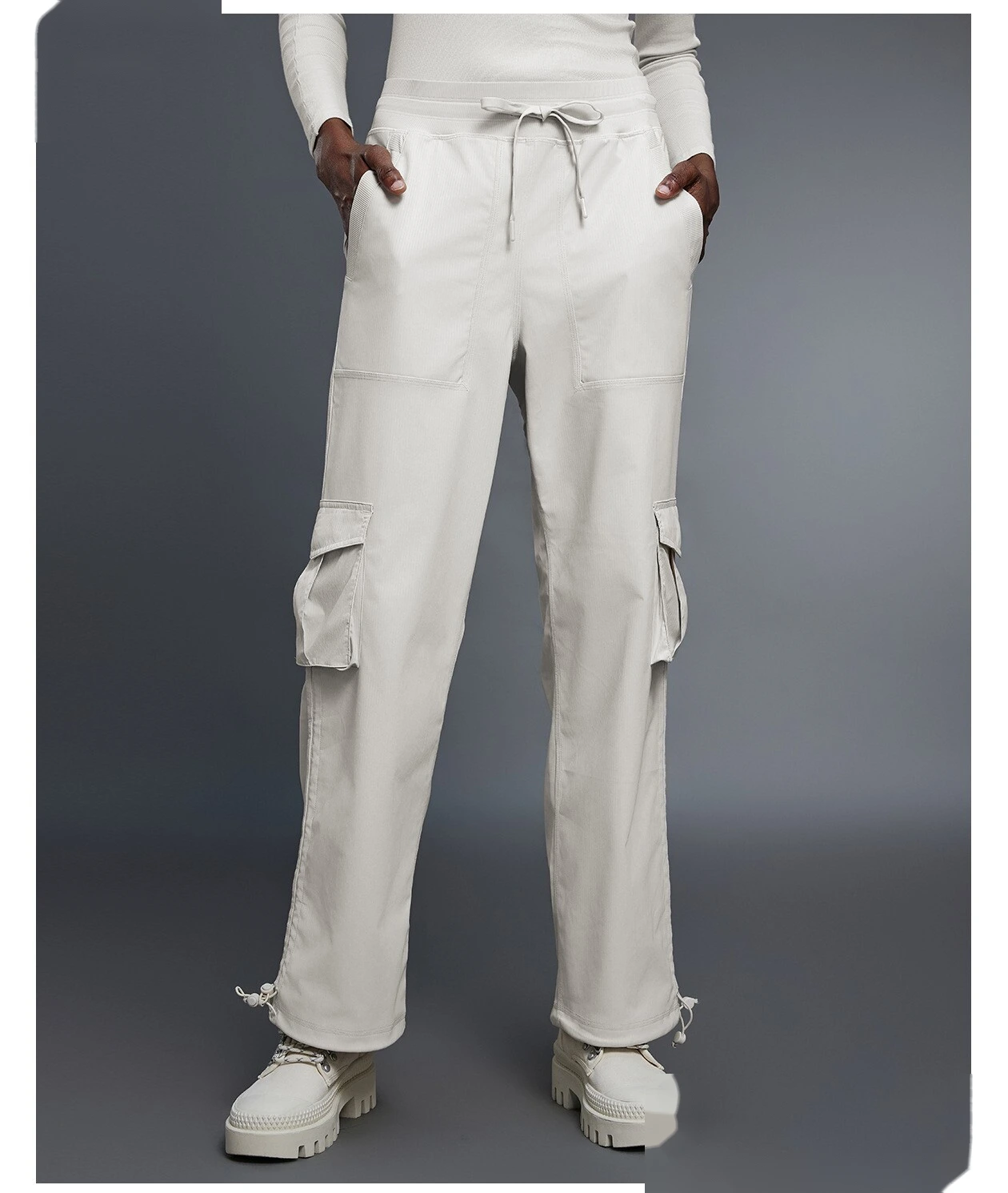 Women's Winter Casual Cargo Pants | Fleece-Lined Warmth, Loose Fit, Drawstring Cuff 2-Way Wear, Sports & Daily Use detail