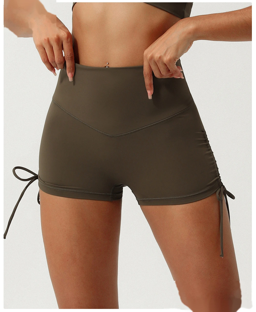 Custom-made nude quick-drying yoga shorts with rope-pulling and hip-lifting pants detail