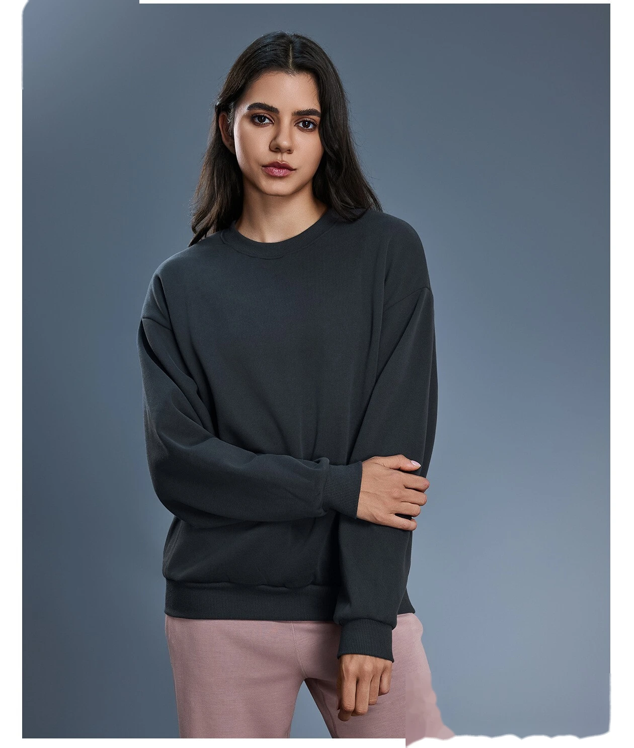 Custom Winter Warm Fleece Crew Neck Sweatshirt for Women - Loose Casual Versatile Long-Sleeve Pullover detail