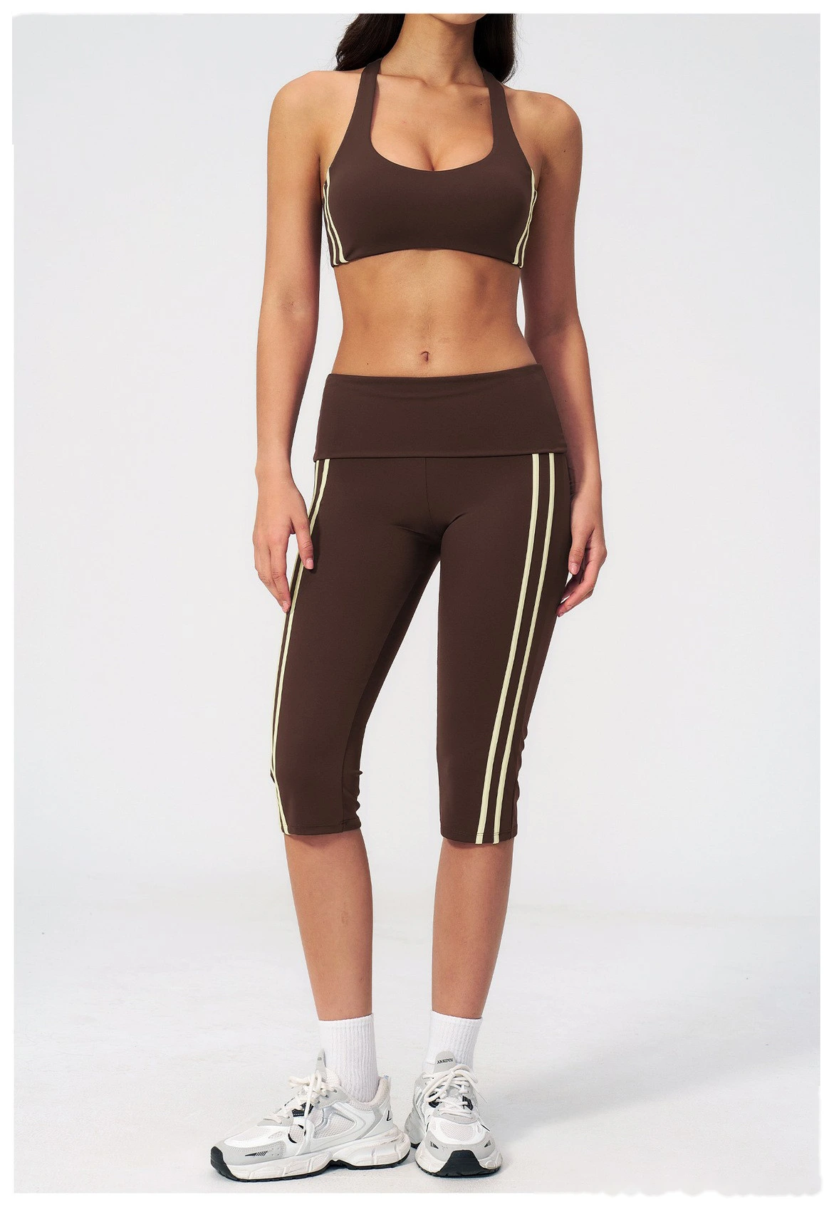 Custom Slim Fit Beauty Back Yoga Set Women, Outer Wear Quick Dry Running Fitness Activewear Set detail