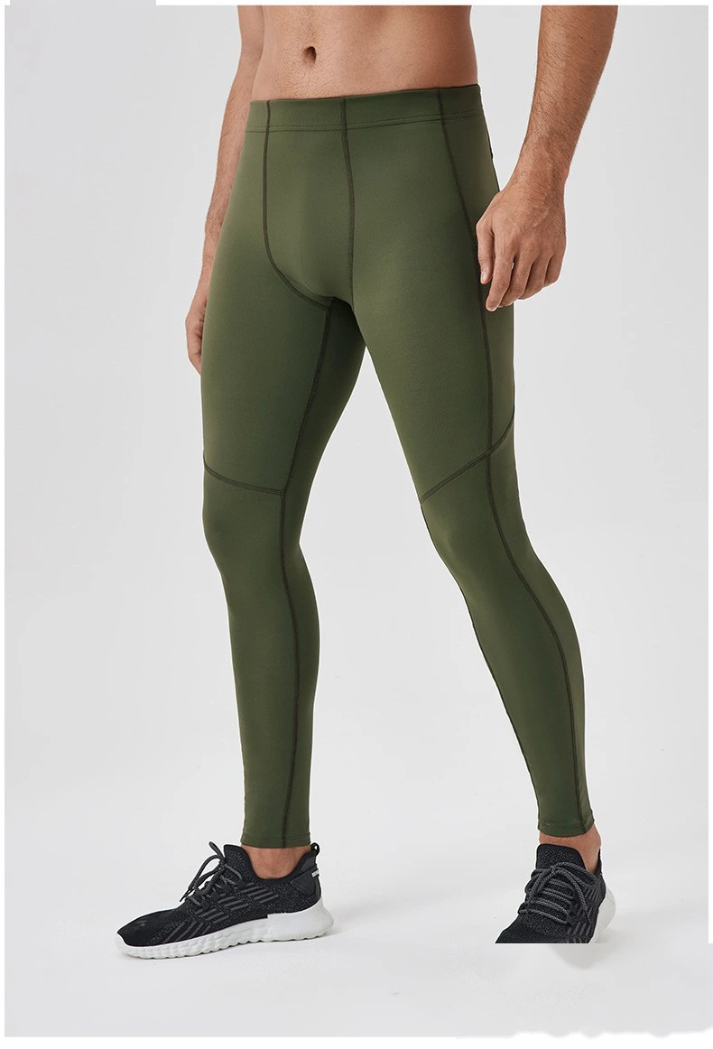 Customized men's yoga pants with high elasticity and tight fitness pants detail