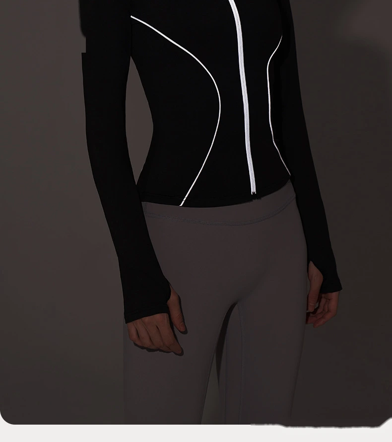 Customized ice silk cool breathable quick-drying short-sleeved T-shirt loose casual sports seamless top detail