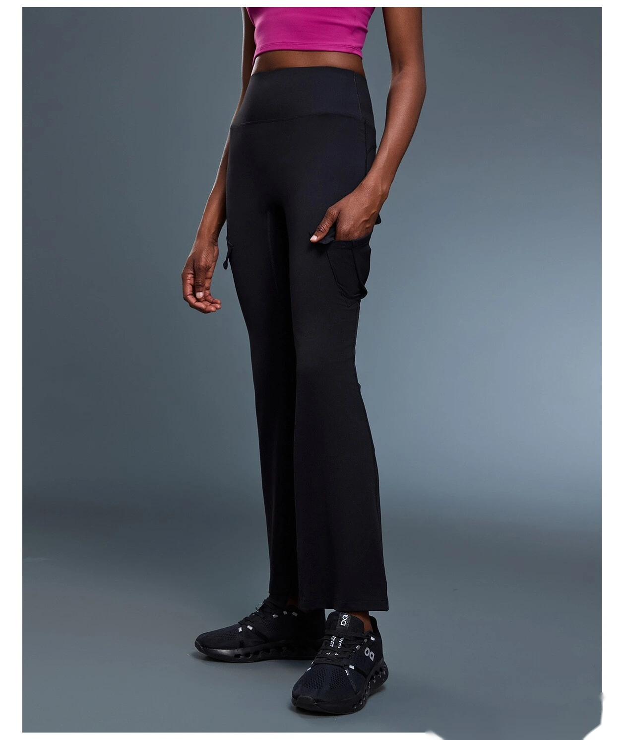 Customized tight-fitting elastic hip lifting tooling pocket bell pants high waist abdomen yoga pants detail