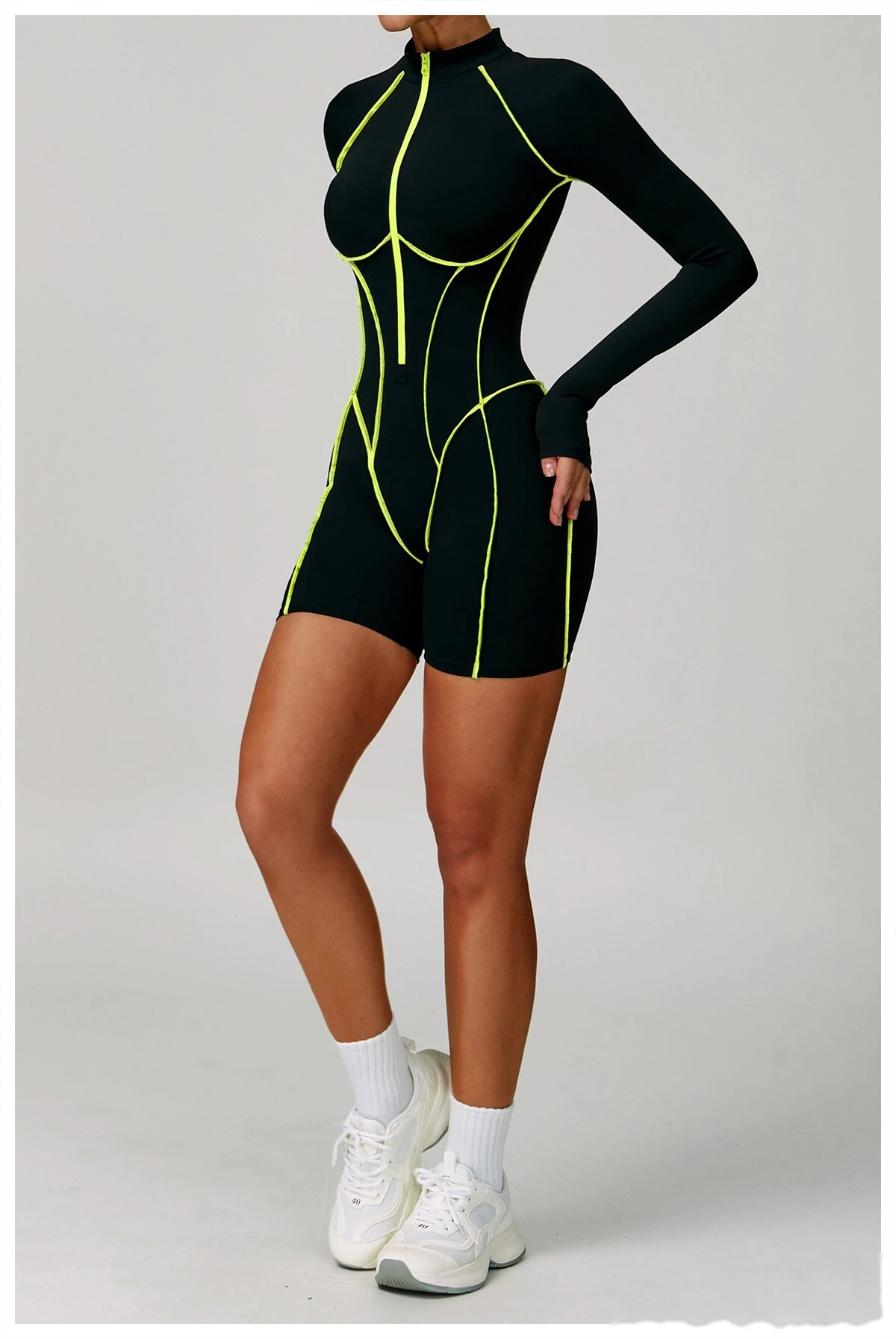 Customized contrast yoga jumpsuit hollow back tight fitness suit high-intensity sports jumpsuit detail